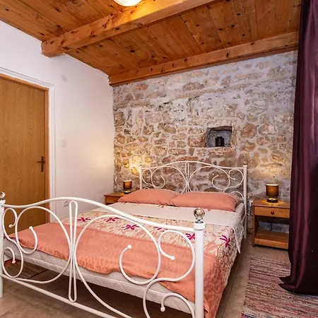 Сasa de vacaciones Stunning In With Wifi Lisane Tinjske
